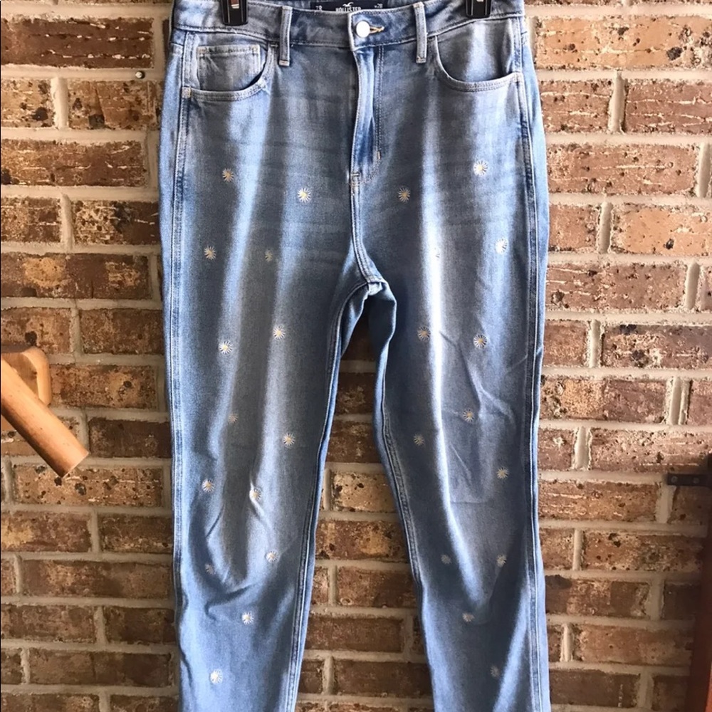 Hollister Mom Jeans size 7R
